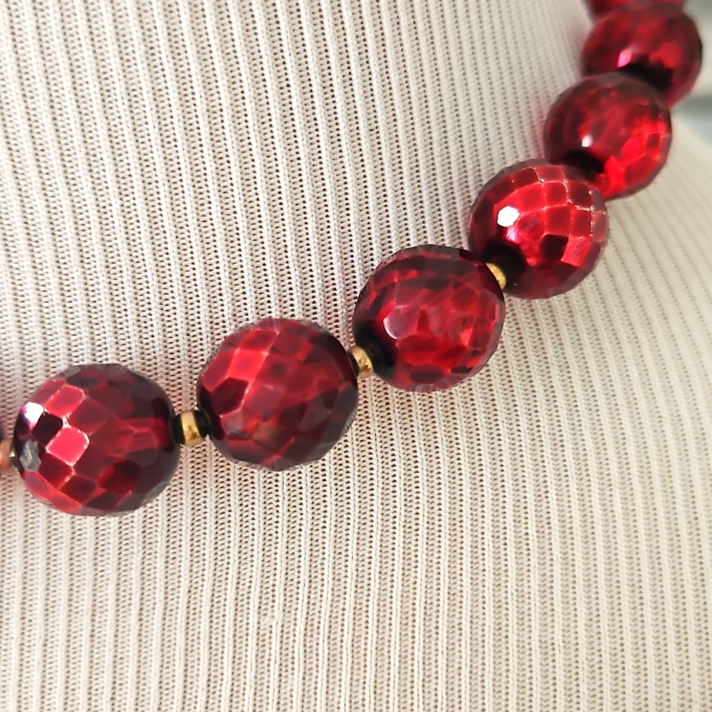 Vintage Red Beaded Necklace and Earring Set - Picture 2 of 7